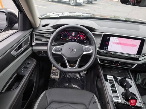 Used 2024 Volkswagen Atlas Peak Edition SEL AWD/4WD image 2