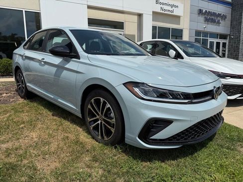 New 2025 Volkswagen Jetta Sport image 3