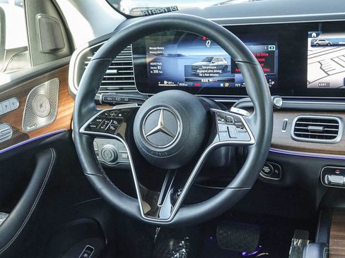 Certified 2025 Mercedes-Benz GLE 350 4MATIC image 15