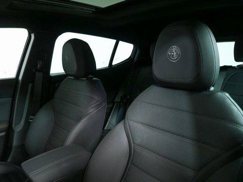 New 2026 Alfa Romeo Tonale w/ Black Premium Package AWD/4WD image 2
