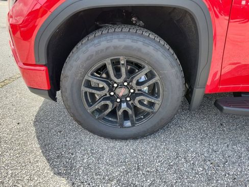 New 2025 GMC Sierra 1500 Elevation w/ Preferred Package AWD/4WD image 3