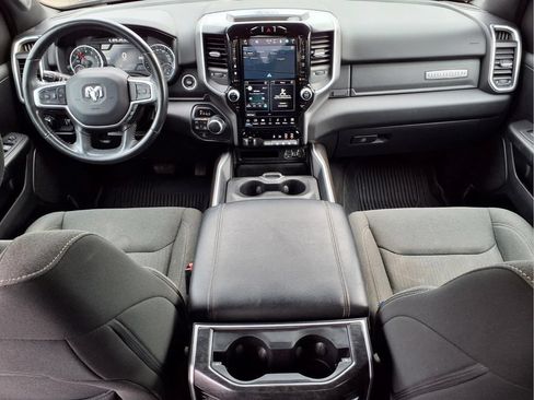 Used 2022 RAM 1500 Big Horn AWD/4WD image 11