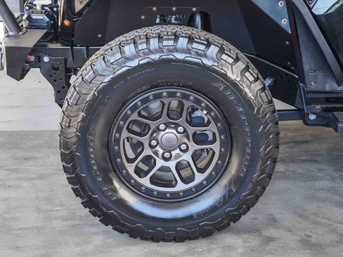 Used 2022 Jeep Wrangler Unlimited Sport AWD/4WD image 9