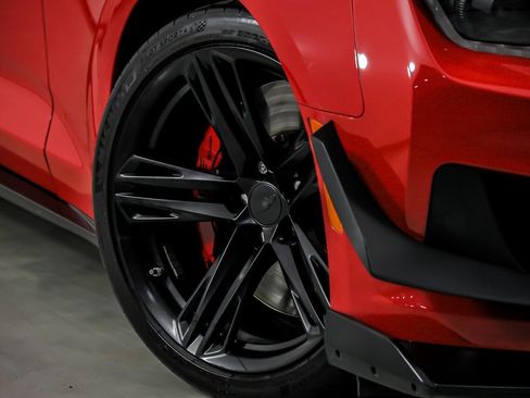 Used 2021 Chevrolet Camaro ZL1 image 4