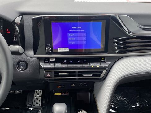 Certified 2025 Toyota Camry SE image 27