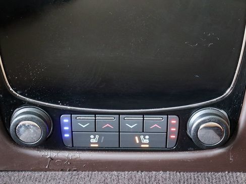 Used 2016 Jaguar XJ R-Sport image 32