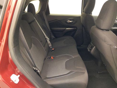 Used 2021 Jeep Cherokee Latitude image 19