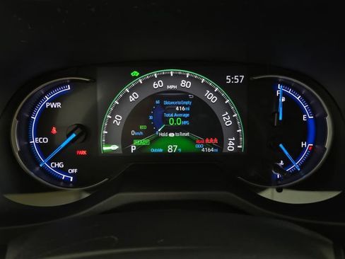 Used 2025 Toyota RAV4 XLE AWD/4WD image 26