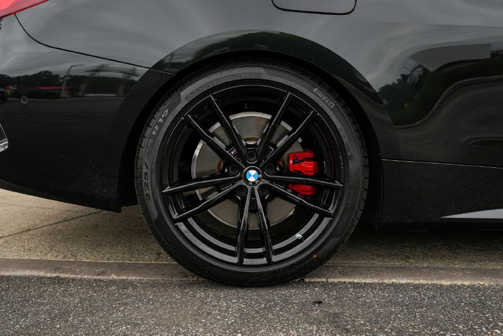 Used 2024 BMW M440i Convertible RWD image 34