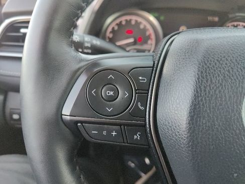 Used 2022 Toyota Camry SE w/ Cold Weather Package image 22