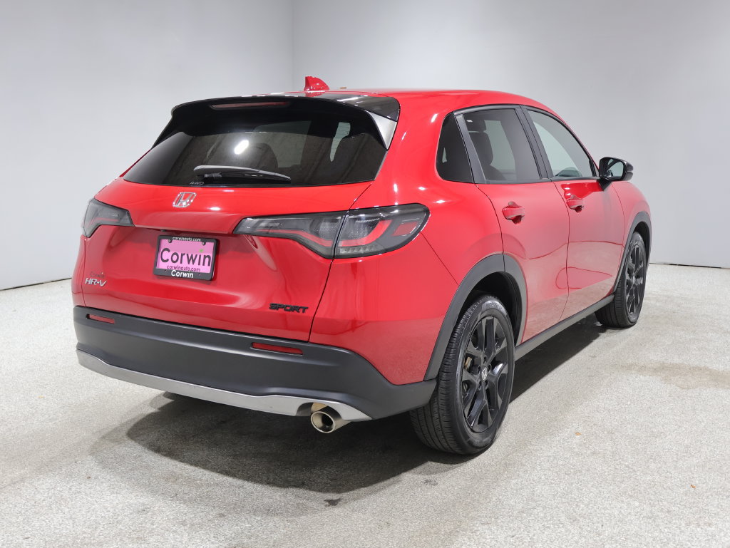 Used 2025 Honda HR-V Sport image 2