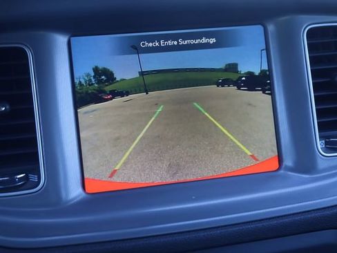 Used 2023 Dodge Charger SXT RWD image 17