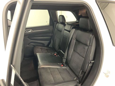 Used 2018 Jeep Grand Cherokee Altitude AWD/4WD image 10
