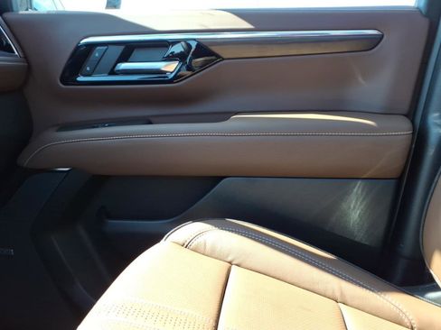 New 2026 Chevrolet Tahoe High Country AWD/4WD image 20