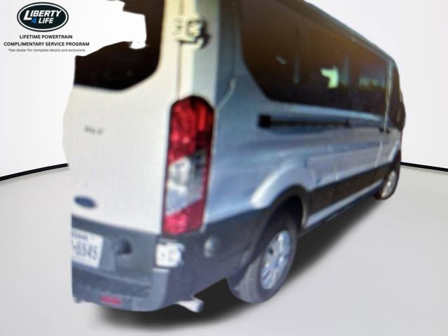 Used 2024 Ford Transit 350 XLT RWD image 5