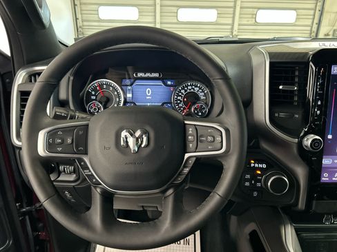 Used 2025 RAM 1500 Big Horn AWD/4WD image 8