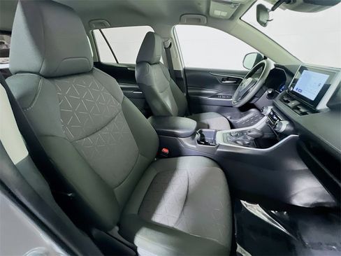 Certified 2025 Toyota RAV4 XLE image 25