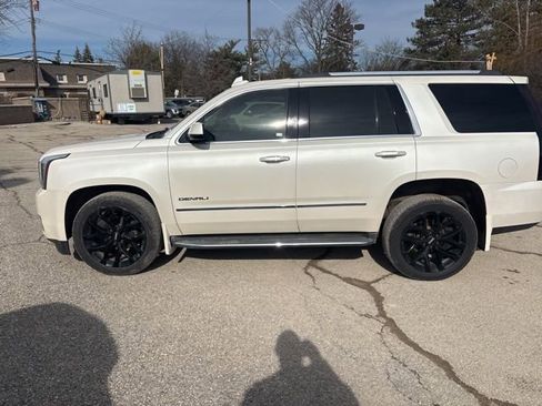 Used 2015 GMC Yukon Denali w/ Open Road Package image 21