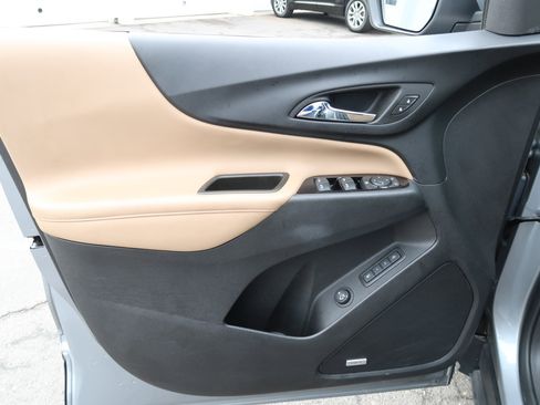 Used 2023 Chevrolet Equinox Premier image 20