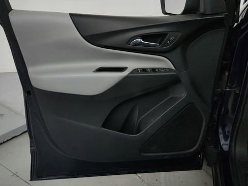 Certified 2021 Chevrolet Equinox LS w/ LS Convenience Package image 11