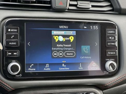 New 2025 Nissan Versa SR w/ Trunk Package image 17