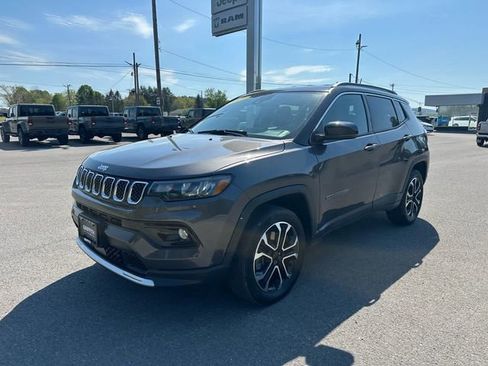 Used 2023 Jeep Compass Limited AWD/4WD image 1