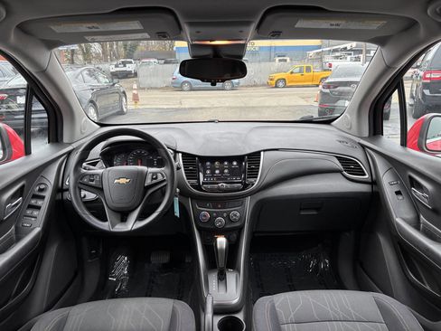 Used 2018 Chevrolet Trax LT image 13