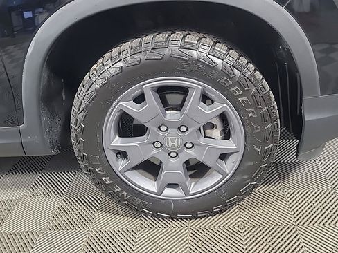 Certified 2024 Honda Passport TrailSport image 3