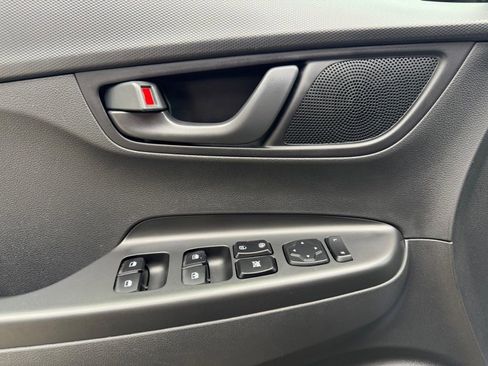 Certified 2023 Hyundai Kona SEL AWD/4WD image 11