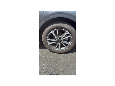 Used 2024 Kia Forte LXS FWD image 22