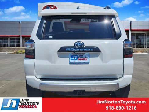 Used 2024 Toyota 4Runner TRD Off-Road Premium w/ Moonroof Package AWD/4WD image 7