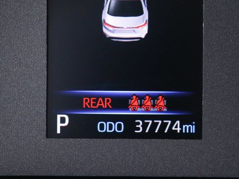 Used 2025 Toyota Corolla LE FWD image 16