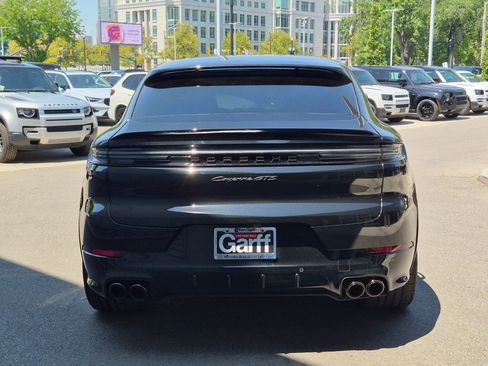 Used 2026 Porsche Cayenne GTS AWD/4WD image 4
