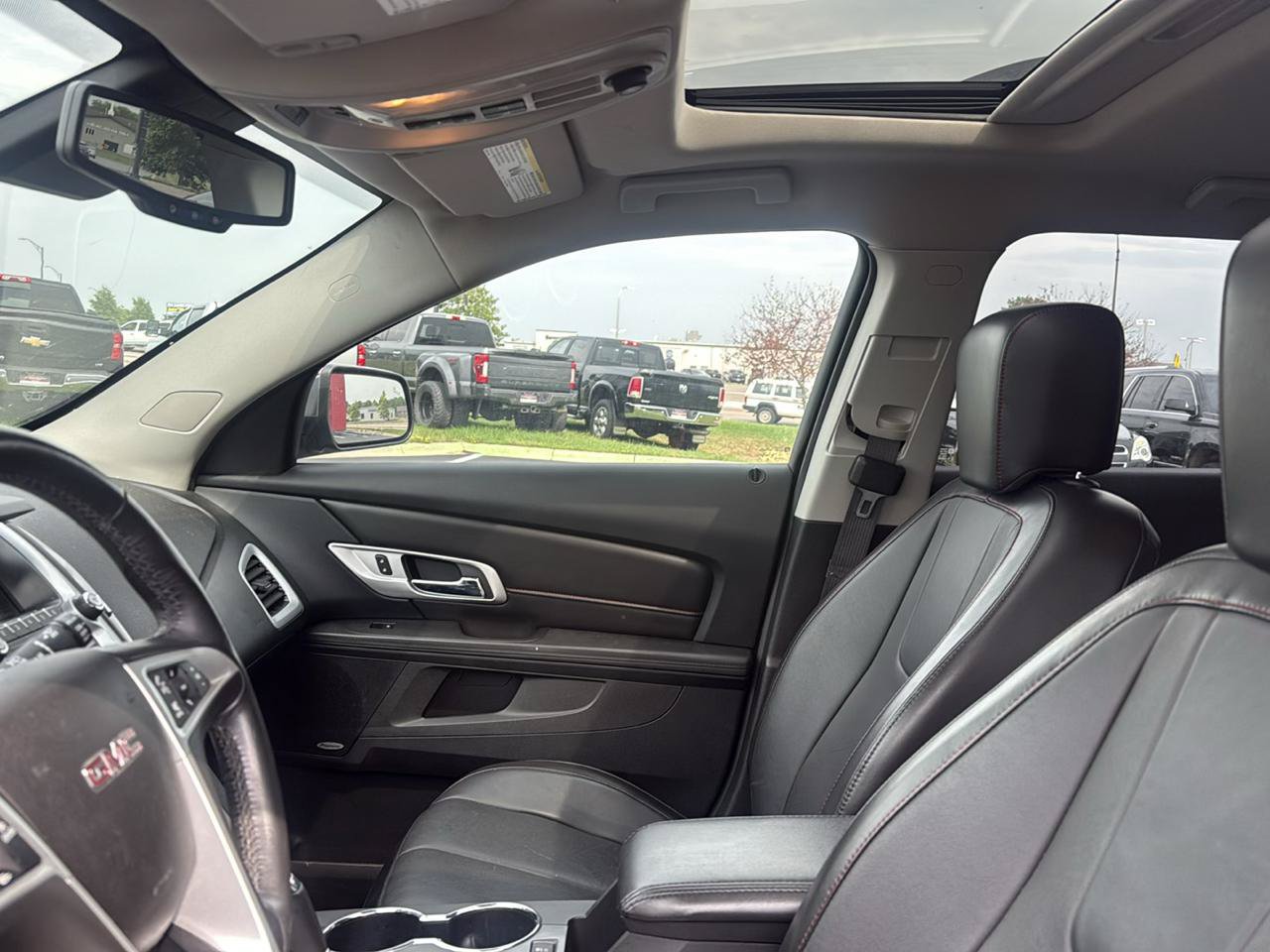 Used 2017 GMC Terrain SLT w/ Open Road Package AWD/4WD image 10