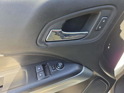 Used 2022 Chevrolet Colorado LT image 34