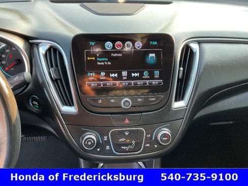 Used 2016 Chevrolet Malibu LT w/ Leather Package FWD image 31