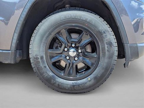 Used 2016 Jeep Grand Cherokee Laredo w/ Quick Order Package 23E AWD/4WD image 23