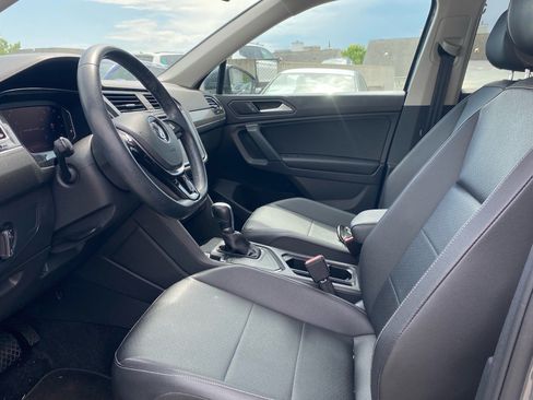 Used 2019 Volkswagen Tiguan SEL FWD image 11