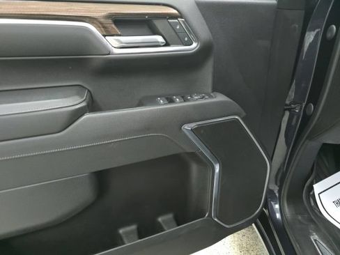 Used 2023 Chevrolet Silverado 1500 RST AWD/4WD image 13
