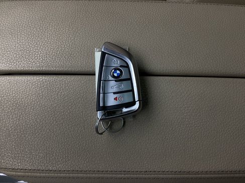 Used 2017 BMW 530i RWD image 43