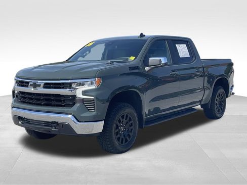 Used 2026 Chevrolet Silverado 1500 LT w/ Z71 Off-Road Package AWD/4WD image 8