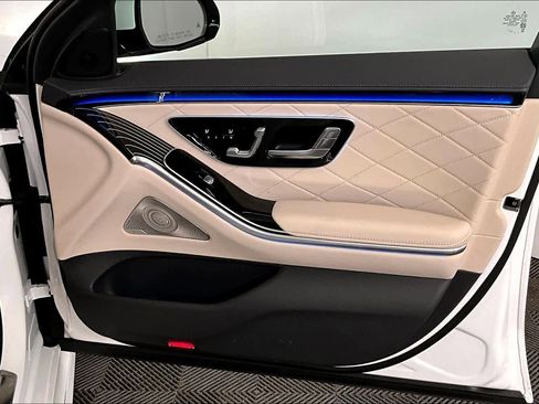 Used 2025 Mercedes-Benz S 580 4MATIC Sedan image 23