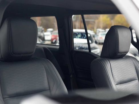 Used 2025 Toyota Land Cruiser image 23