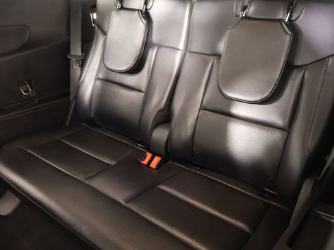 Used 2020 Ford Explorer XLT w/ Equipment Group 202A image 13