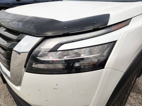 Used 2025 Nissan Pathfinder SV w/ Cargo Package FWD image 7