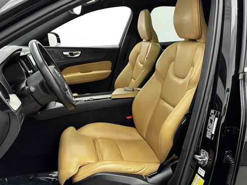 Used 2019 Volvo XC60 T6 Inscription w/ Protection Package Premier image 17