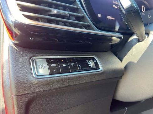 Used 2025 Buick Envision Sport Touring AWD/4WD image 16