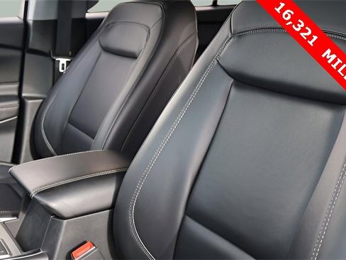 Used 2023 Ford Explorer XLT w/ Equipment Group 202A image 13