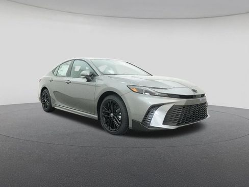 New 2026 Toyota Camry SE image 29