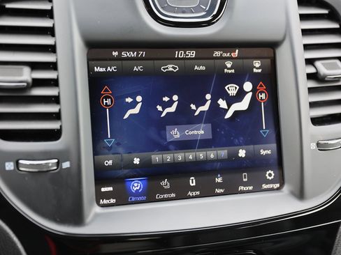 Used 2022 Chrysler 300 S image 26